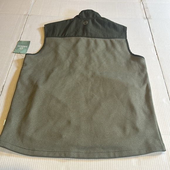 NWT Magellan Outdoors moisture wicking classic fish green vest 3 zipper pockets - Picture 8 of 10